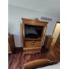 Image 2 : Quarter Sawn Oak Armoire - TV Not Included