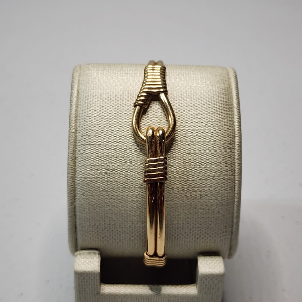 10K Yellow Gold Wire-Wrapped Hook Bangle Bracelet - Total Weight: 12.3g