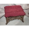 Image 1 : Elegant Antique Victorian-Style Cast Iron Footstool