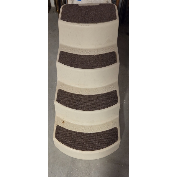 *Pick Up At Mantua Home-No Shipping Available* Great Condition 21''x25'' Durable Pet Stairs 