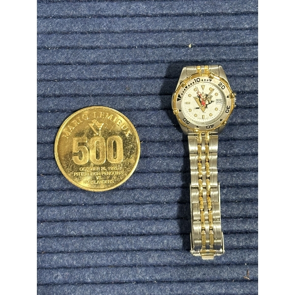 Pittsburgh Penguins Hockey Bundle - Penguins Logo Watch and Mario Lemieux 500 Goals Medal
