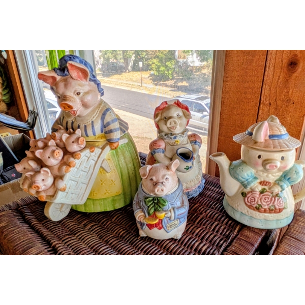 Neat Pig Collection Including Tea Pot & Cookie Jar