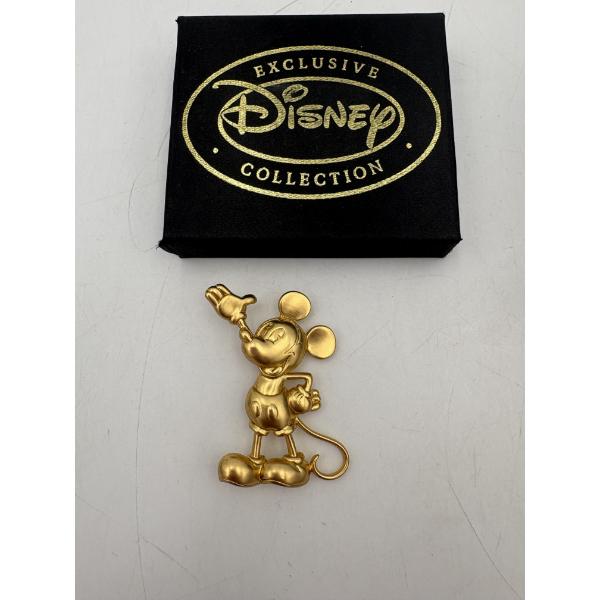 Disney Mickey Mouse Brooch manufactured by Napier ft. A polished gold-tone finish 