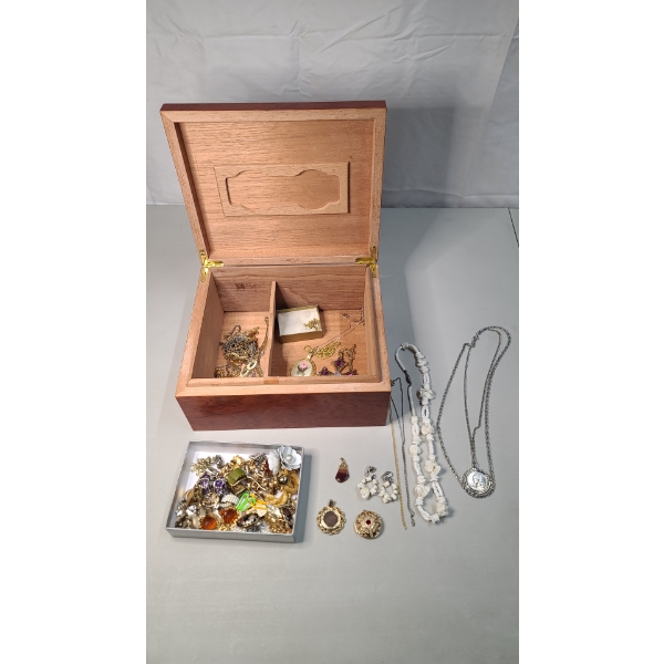 Lot Of Assorted Costume Jewelry In Wooden Box Including Embezzled 1903 Indian Head Cent Pendant 