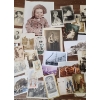 Image 3 : Assorted Vintage Photographs & Postcards 