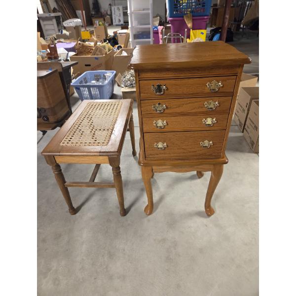 *Pick Up At Mantua Home-No Shipping Available* Wonderful Condition Oak Standing Jewelry Armoire & Go