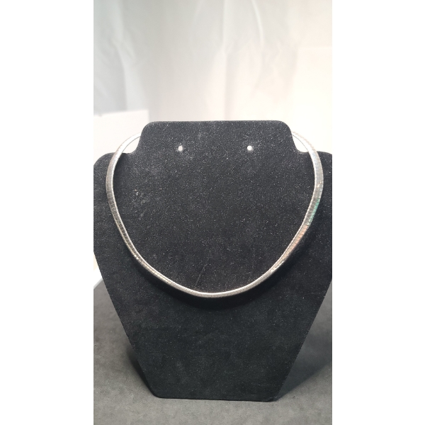 .925 Sterling Silver Necklace - Weight: 45.2g