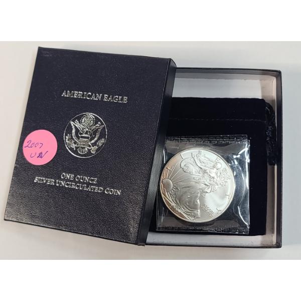 United States Mint 2007 1 Oz .999 Fine Silver Uncirculated American Eagle