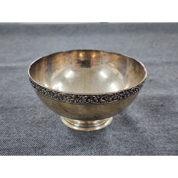 High End *Sterling Silver Tiffany & Co* Engraved & Intricate Designed Bowl Weighing 138 Grams 