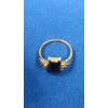 Image 4 : 10K Gold Women's Ring With Dark Stone - Size: 6 - Weight: 2.8g