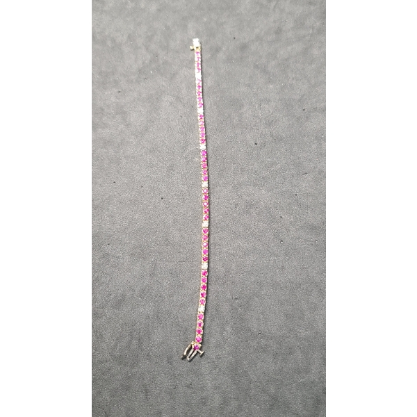 10K Gold Bracelet With Pink & White Stones Total Weight: 8.4 Grams