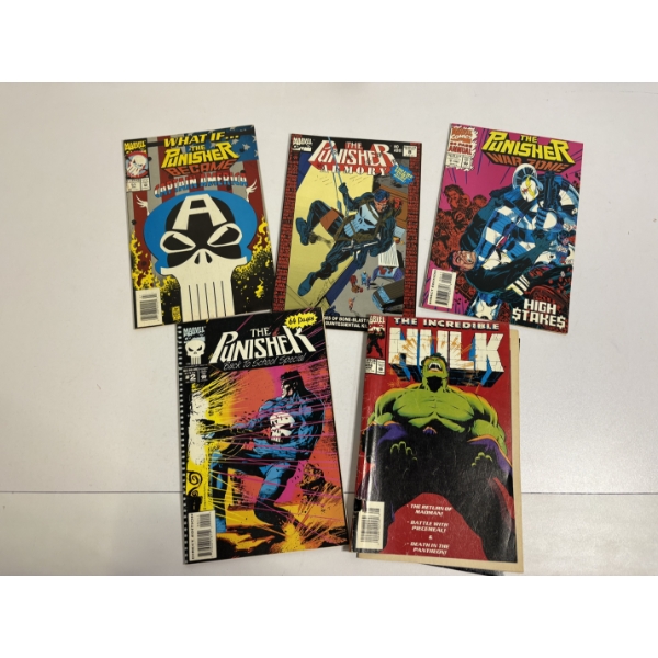 5 Assorted Comic Books - Punisher (4) & Hulk - Marvel Comics - Punisher Became Captain America 