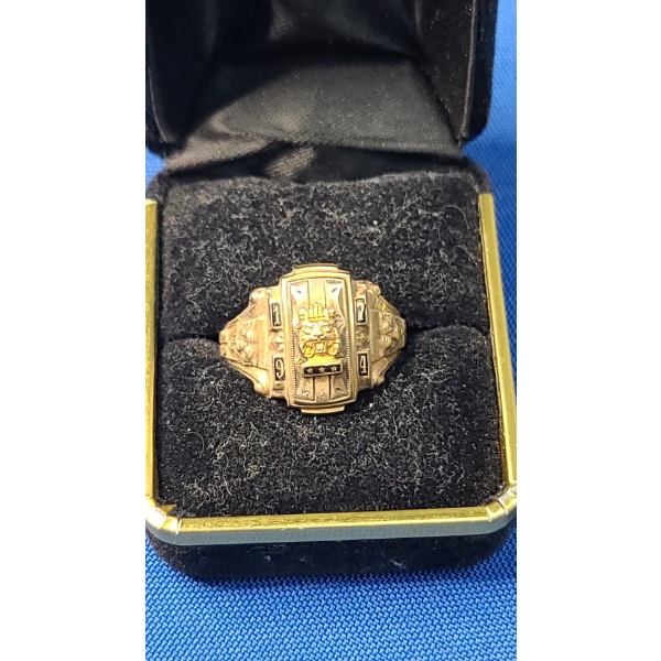 10K Men's 10K Gold Herf Jones 1974 Washington Highschool Massillon, Ohio Class Ring - Size 11