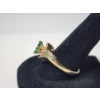 Image 2 : Gorgeous Vintage-Style 14K Yellow Gold Ring With Emerald Centerstone and Diamonds Size 9 - TW: 4.8g