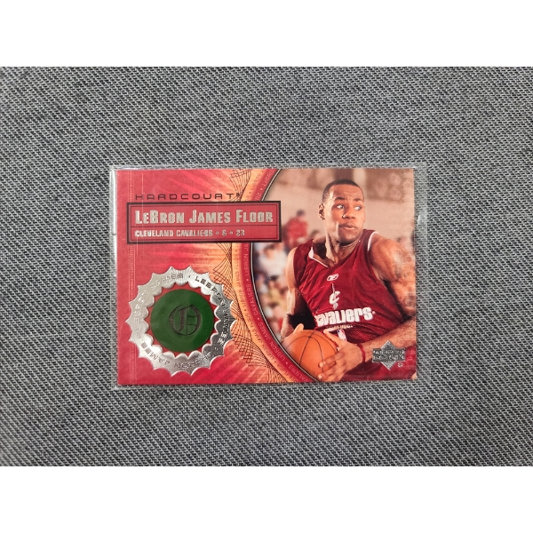 2003 Upper Deck LB5 Hardcourt LeBron James Game Floor Trading Card