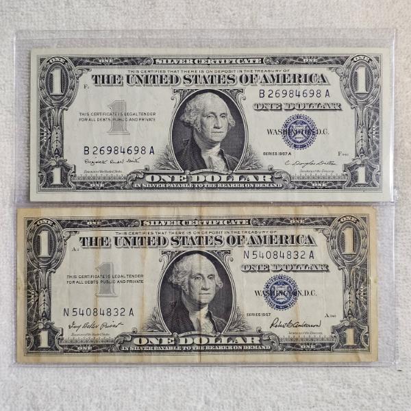 Two United States $1 Silver Certificate Banknotes FV: $2.00