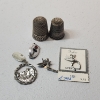Image 1 : Lot of Sterling Silver Vintage Items: Thimbles, Pins, Tinker Bell & Horseshoe Pendant - TW: 19.5g