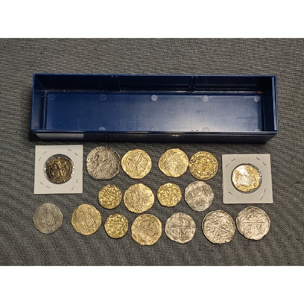 Whitman Coin Storage Container Missing Lid With Collection of 17 Copy/Replica Ancient Coins