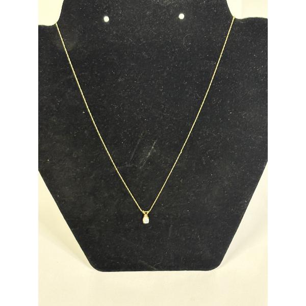Stunning 14K Gold Necklace with Opal - Weight- 0.8 Grams