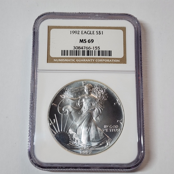 1992 American Silver Eagle $1 - 1 oz .999 Fine Silver - Graded by NGC MS 69