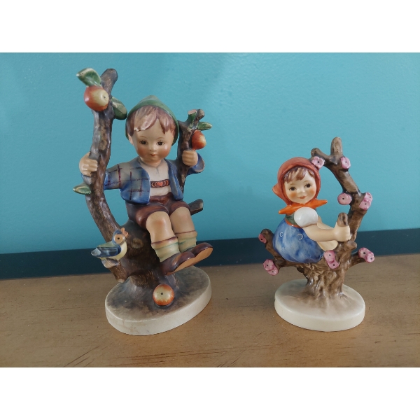 Hummels - Apple Tree Boy & Apple Tree Girl - Perfect 6" & 4 1/4" 
