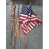 Image 3 : Quaker 18"x27" Clock And Flag Collection