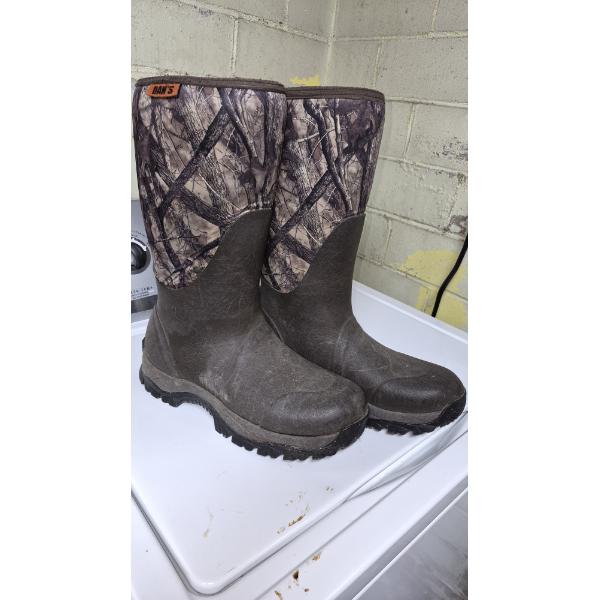 PICKUP IN CANTON - SUPERB INSULATED RUBBER CAMO BOOTS - SEE PICS FOR SIZE