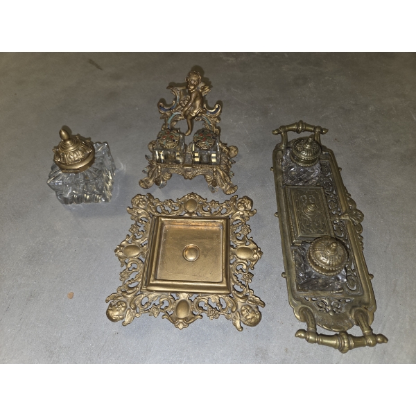 *Pick Up At Mantua Home-No Shipping Available* Stunning Ornate Vintage Gilded Bronze Inkwell Collect