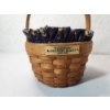Image 2 : Small Longaberger Discovery Basket with Fabric Liner - Great Condition! 