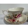 Image 5 : 2 Gorgeous Paragon Floral Teacups with Saucers - By Appointment to their Majesty the Queen
