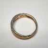 Image 3 : Beautiful Two-Tone 14K Gold Ring with 5 Small Diamonds - Size 10 - Total Weight: 5.3g