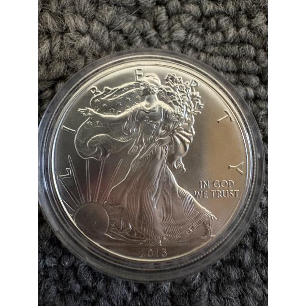 2013 United States American Silver Eagle .999 Fine Troy Ounce - Mint Condition
