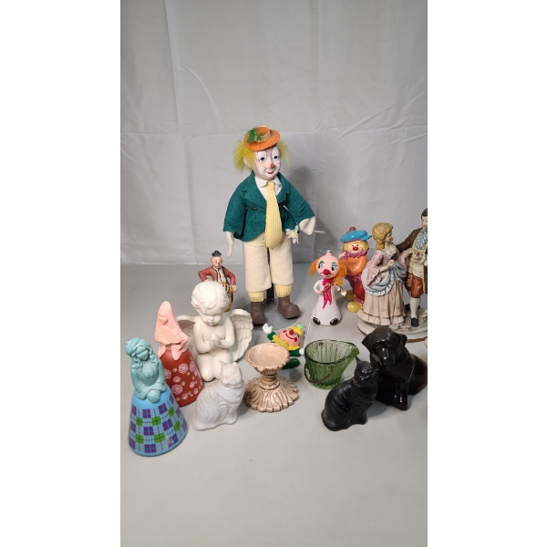 Assorted Lot Of Vintage Perfume Bottles & Other Decorative Pieces