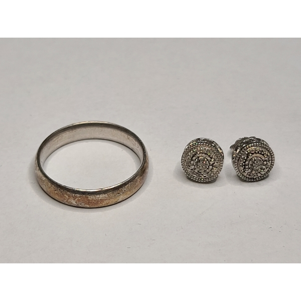 Sterling Silver Wedding Band (Size 12) & Pave-set Diamond Stud Earrings - Total Weight: 7.1g