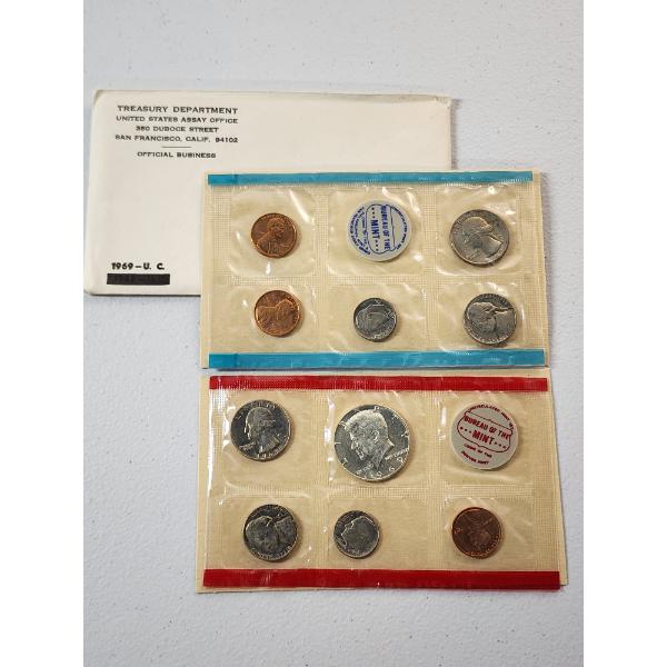 United States Mint 1969 Uncirculated 10-Coin Set Including 40% Silver Kennedy Half Dollar 