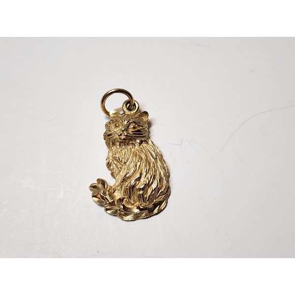 14K Yellow Gold Cat Charm Total Weight 2.1g