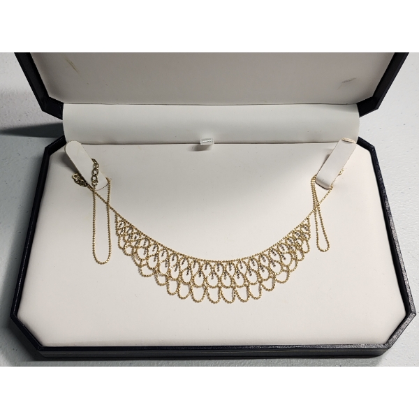 Gorgeous 10K Gold Lace-Mesh Style Necklace 18" TW: 4.7g