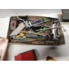 Image 5 : Vintage Tyco Electric Train Set with Cars, Tracks, and Accessories