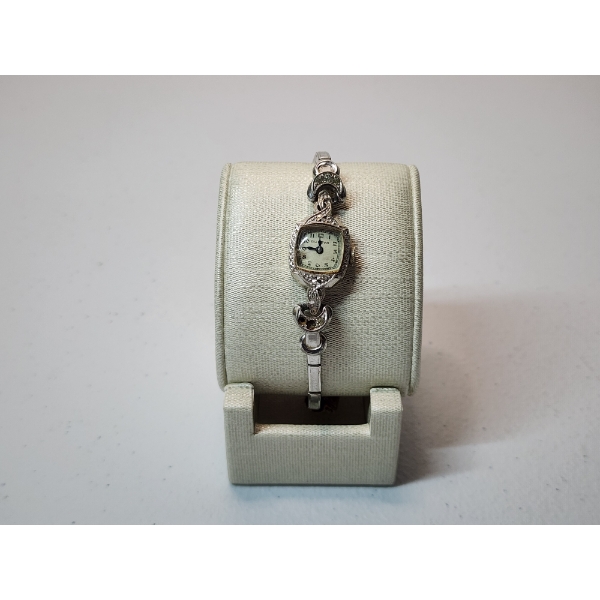 Vintage Ladies Bulova 14K White Gold Bezel Wristwatch - TW: 15.6g 