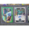 Image 6 : 14 Assorted Near Mint Baseball Trading Cards Including 3 Autographs