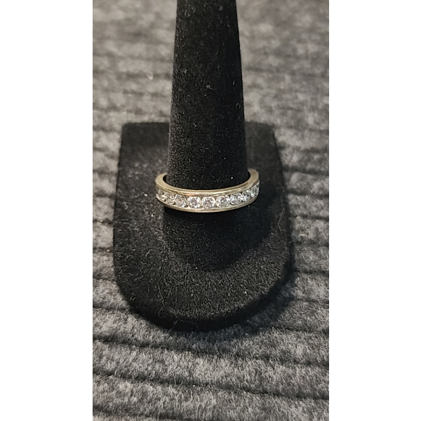 14 KT Gold Diamond Ring 4.1 Grams