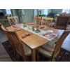 Image 2 : PICKUP IN NORTHFIELD - Fantastic Solid Hardwood Dining Room Table & 6 Chairs Includes Two 20" Leaves