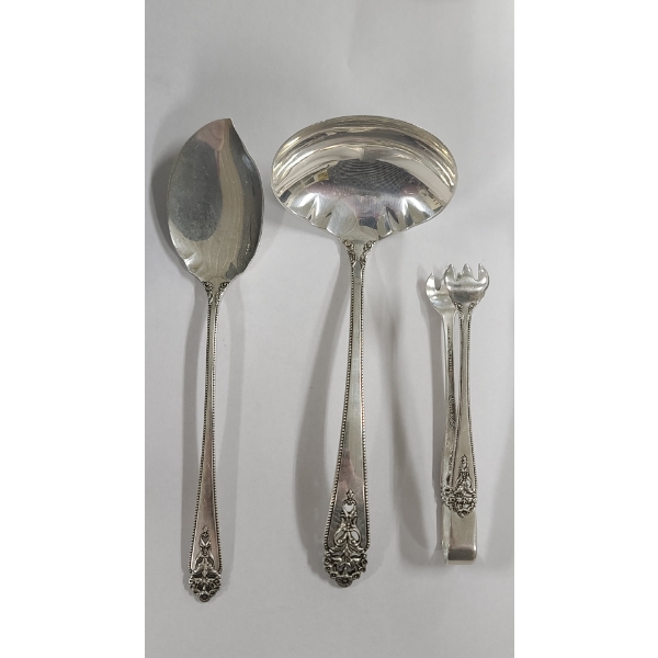 (3) Sterling Silver Queen's Lace Pattern Serving Pieces By International Silver - Weight: 106.3g