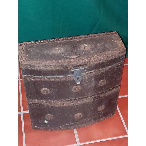 3 Section Hinged Lid Wine Bottle Storage Box As Shown - Retro Look
