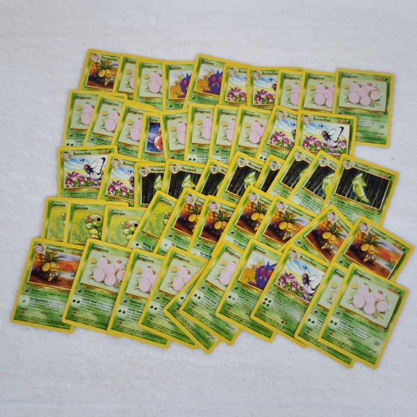 Large Lot of 50 Assorted Vintage Early Set Pokemon Trading Cards 