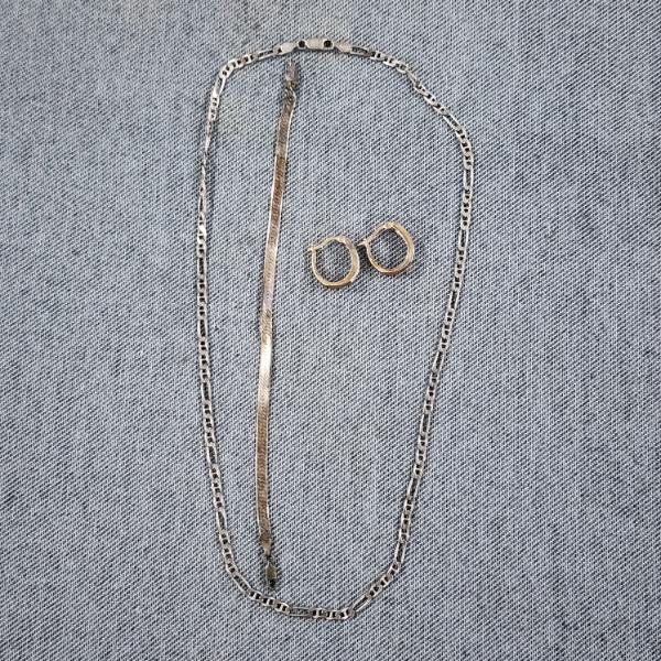 Sterling Silver Chain Necklace, Bracelet & Earring Set Weighing 19.7 Grams Total