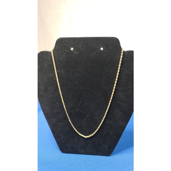 14K Gold Twisted Rope Necklace - Size 9 - Weight: 8.5g