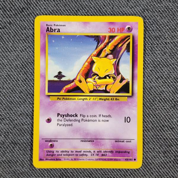 Abra 43/102 Vintage Base Set Pokemon Trading Card in Near Mint Condition!