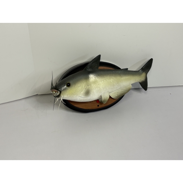 2000 Gemmy Cool Catfish - Wall Hanging Singing Catfish- In Good, Working Condition! 