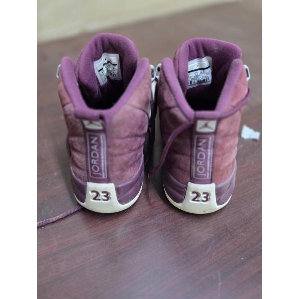 Pick Up Off Site- 115 Ely St. Alliance Oh. Youth Size 6 Air Jordan Bordeaux